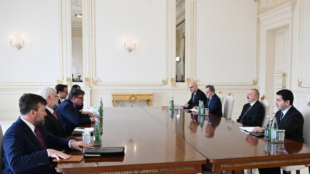 Президент Ильхам Алиев принял помощника госсекретаря США по делам Европы и Евразии