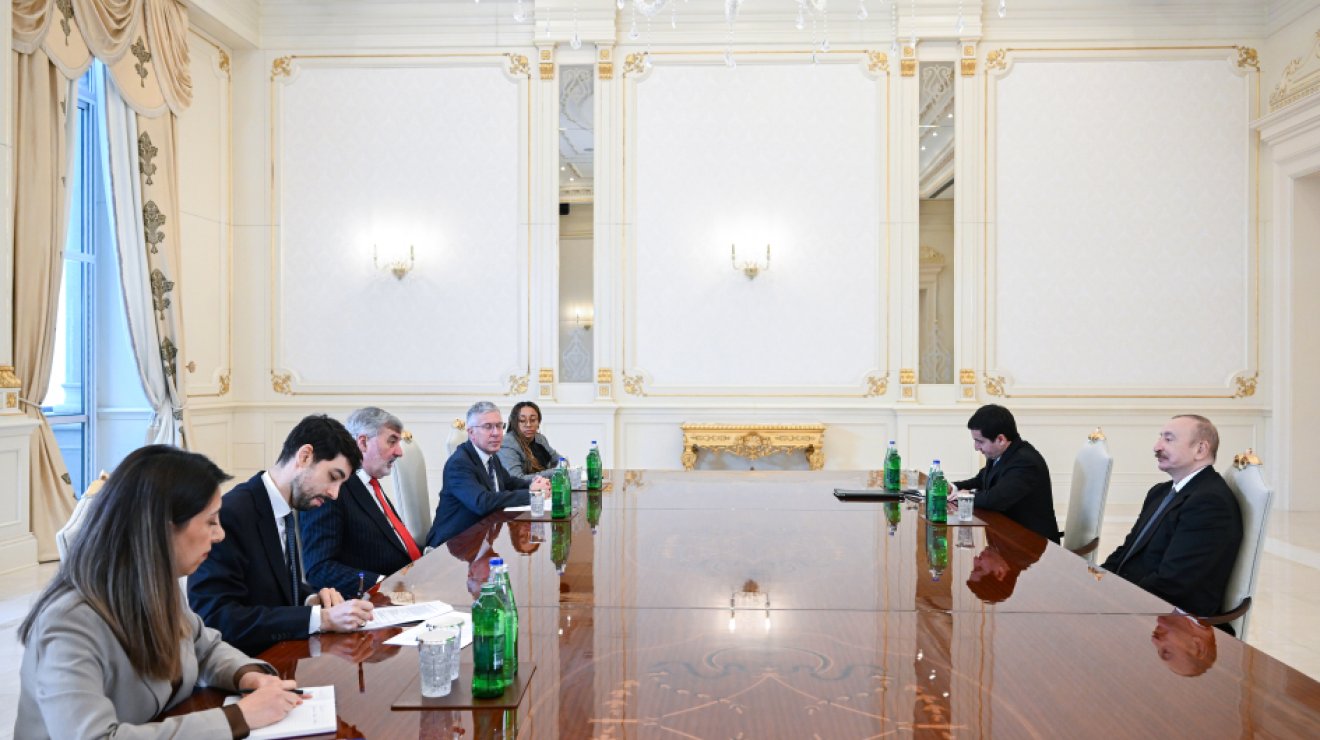 Президент Ильхам Алиев принял торгового посланника Соединенного Королевства Великобритании и Северной Ирландии по Азербайджану