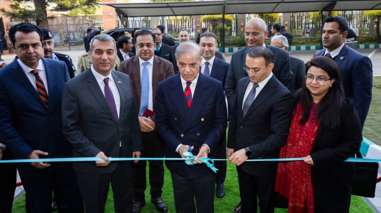 В Пакистане начал работу первый центр ASAN xidmət