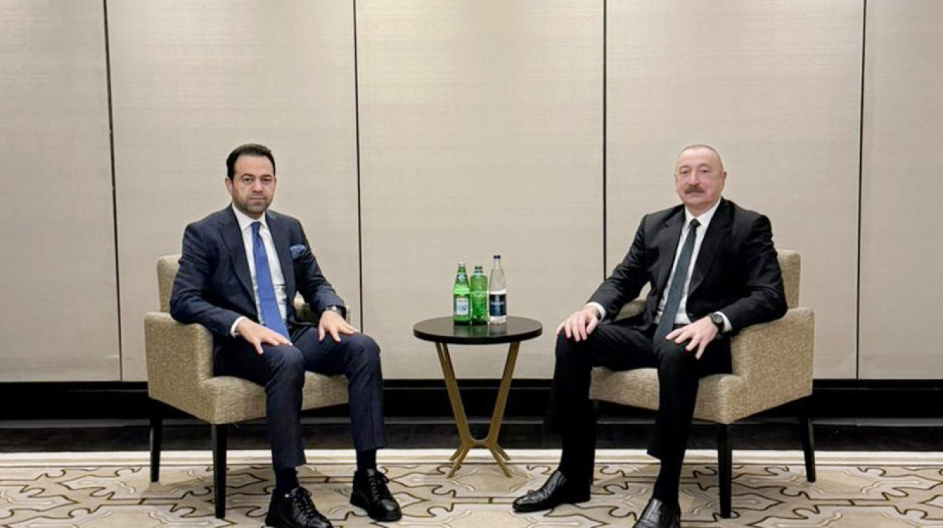 Президент Ильхам Алиев встретился в Абу-Даби с генеральным секретарем Мусульманского совета старейшин