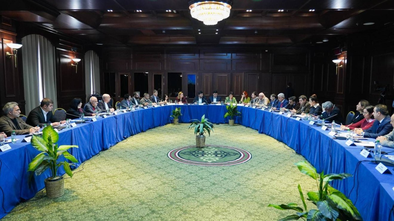 Распространено заявление по итогам &laquo;круглого стола&raquo; с участием представителей гражданских обществ Азербайджана и Армении