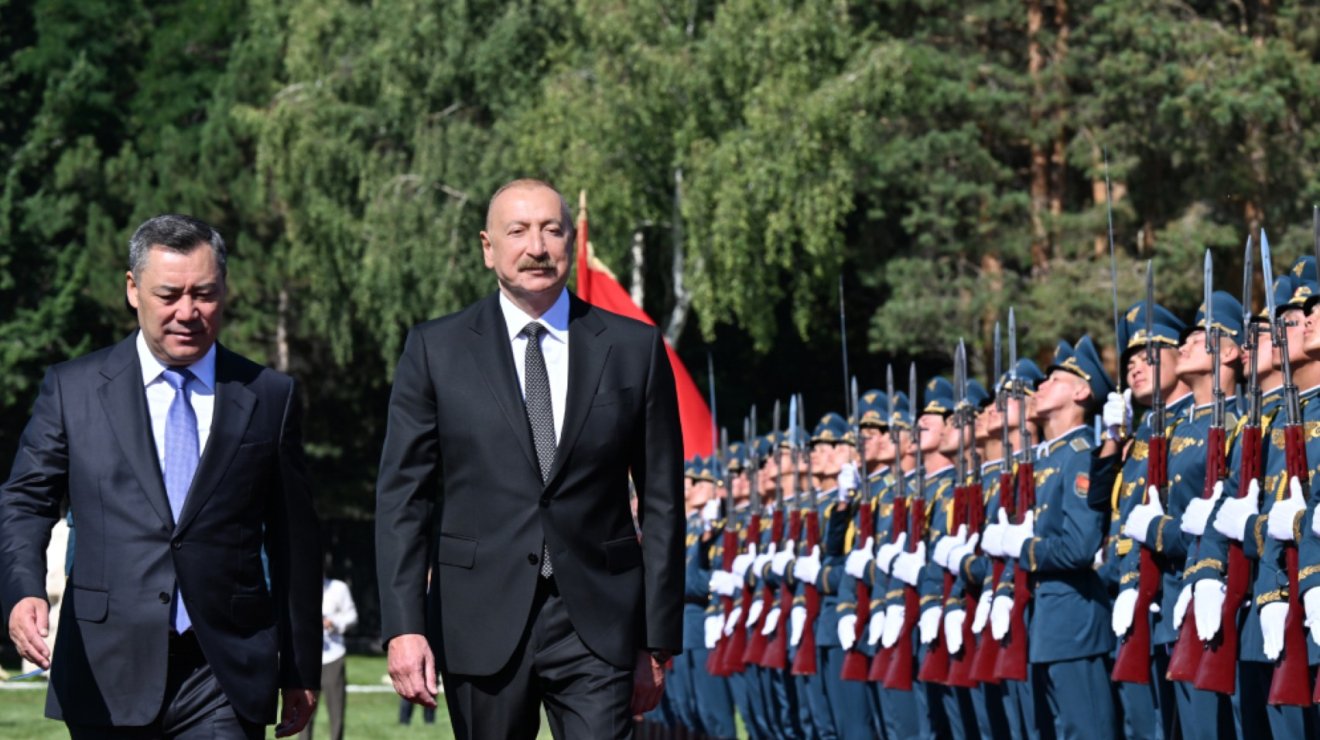Состоялась церемония официальной встречи Президента Ильхама Алиева в городе Чолпон-Ата