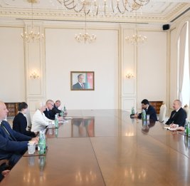 Президент Ильхам Алиев принял делегацию во главе с председателем Сейма Латвии  БУДЕТ ОБНОВЛЕНО