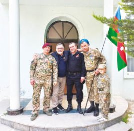 Один на всех - Dəmir yumruq

