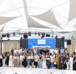 
Azerbaijan Airlines организовала интеллектуальную игру Fibonacci для представителейСМИ по случаю Дня национальной печати