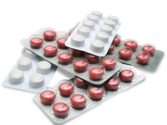 В столице Азербайджана в восьми аптеках обнаружены просроченные и не имеющие сертификатов лекарства