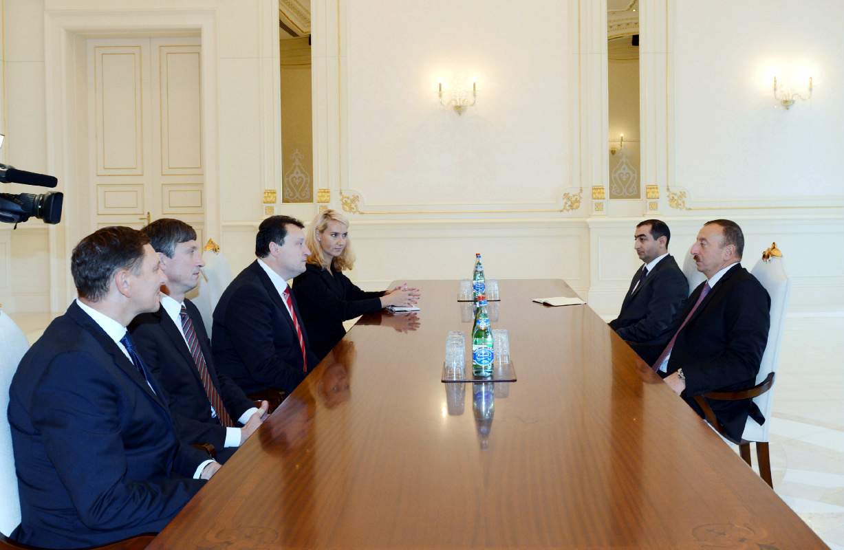 Президент Азербайджана Ильхам Алиев принял делегацию во главе с министром внутренних дел Литовской Республики