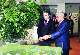 Генеральный секретарь НАТО побывал в Азербайджанской дипломатической академии