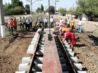 Начат ремонт очередного участка железной дороги на отрезке Баку-Беюк-Кесик