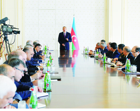 Под председательством Президента Азербайджана Ильхама Алиева состоялось заседание Кабинета Министров, посвященное итогам социально- экономического развития в первой половине 2014 года и предстоящим задачам