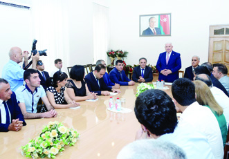 Президент Азербайджана постоянно уделяет особое внимание решению проблем журналистов