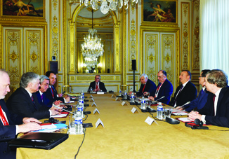 В Париже состоялась встреча Президента Азербайджана Ильхама Алиева и Президента Армении Сержа Саргсяна