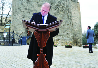 Ичери шехер произвел на премьер-министра Республики Мальта богатое впечатление