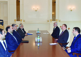 Президент Азербайджана Ильхам Алиев принял делегацию во главе с министром экономики и финансов Ирана