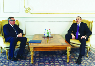 Президент Ильхам Алиев принял президента и председателя правления российского банка «ВТБ»
