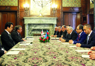ПредседательМилли Меджлиса Азербайджана встретился в Токио с председателемПалаты представителей парламента Японии