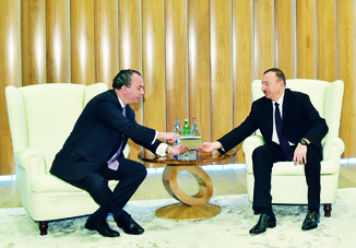 Президент Азербайджана Ильхам Алиев принял председателя Фонда этническоговзаимопонимания, расположенного в США