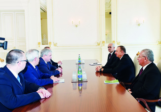Президент Азербайджана Ильхам Алиев принял делегацию во главе с заместителем премьер-министра Беларуси