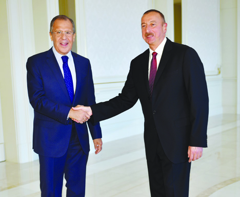 Президент Азербайджана Ильхам Алиев принял министра иностранных дел России Сергея Лаврова