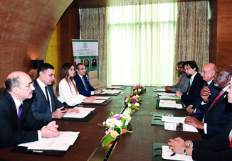 Первая леди Азербайджана встретилась с генеральным директором и послами доброй воли ИСЕСКО
