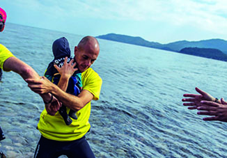СМИ: «Лодка с мигрантами затонула у берегов Греции, погибли 7 детей»