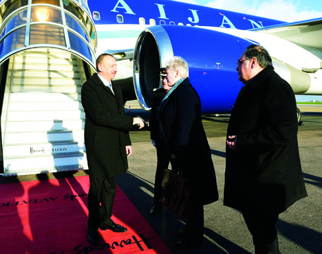 Президент Азербайджана Ильхам Алиев прибыл с визитом в Великобританию