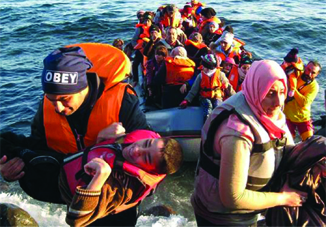 С начала года в Европу по Средиземному морю прибыли около 155 тыс. мигрантов и беженцев