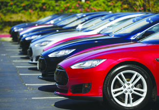 Число заказов на новый электромобиль Tesla Motors достигло рекордных 276 тыс.