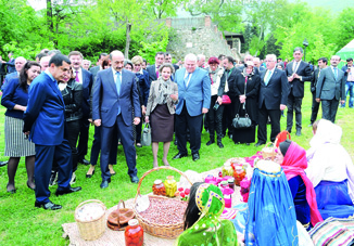 Церемония открытиягода «Шеки — культурная столица тюркского мира 2016» превратиласьв торжество дружбы и братства