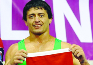 Борец Расул Чунаев завоевал олимпийскую лицензию