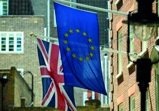 Более 4 млн британцев подписали петицию в поддержку нового референдума о членстве в ЕС