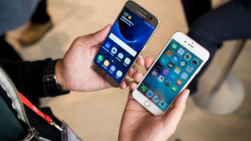 Смартфоны Samsung обошли по популярности продукцию Apple в Северной Америке