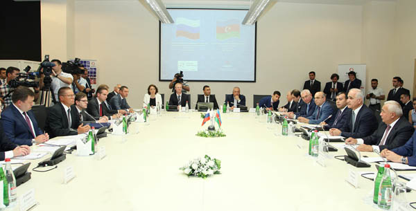 В Баку состоялось расширенное заседаниеазербайджано-российского и российско- азербайджанского деловых советов