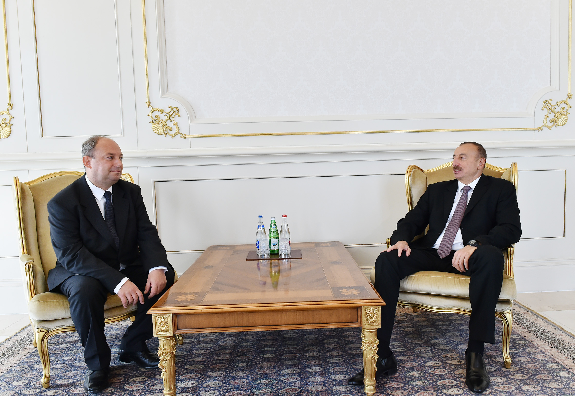 Президент Ильхам Алиев принял верительные грамоты новоназначенного посла Бельгии в Азербайджане