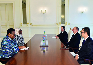 Президент Азербайджана Ильхам Алиев принял комиссара Африканского союзапо политическим вопросам