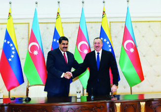 Президент Ильхам Алиев и Президент Николас Мадуро выступили с заявлениями для прессы