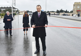 Президент Ильхам Алиев вручил народной артистке Зейнаб Ханларовой орден «Гейдар Алиев»