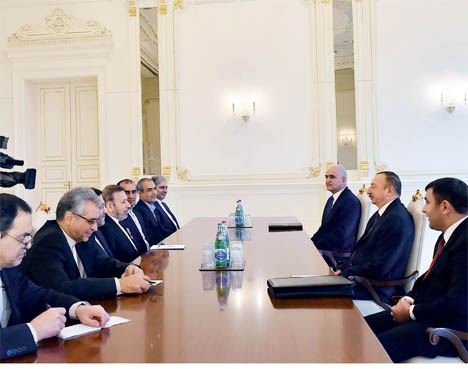 Президент Азербайджана Ильхам Алиев принял делегацию во главе с министром связи и информационных технологий Ирана