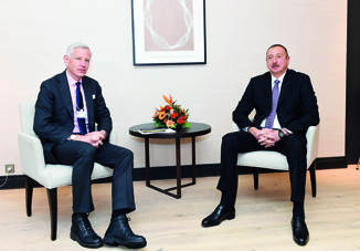 Состоялась встреча Президента Ильхама Алиева с глобальным управляющим партнером компании McKinsey Домиником Бартоном