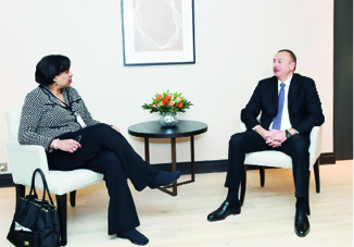 Президент Ильхам Алиев встретился в Давосе с корпоративным вице-президентом компании Microsoft