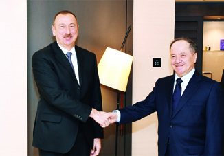 Президент Ильхам Алиев встретился в Давосе с главой Регионального правительства Иракского Курдистана