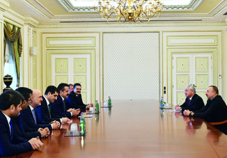 Президент Ильхам Алиев принял делегацию во главе с министром продовольствия, сельского хозяйства и животноводства Турции
