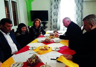 Заместитель председателя Милли Меджлиса Бахар Мурадова встретилась во фронтовой зоне с жителями и военными