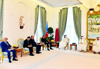 Состоялась встреча Президента Азербайджана и Эмира Катара в расширенном составе