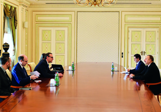Президент Азербайджана Ильхам Алиев принялделегацию во главе с заместителем министра иностранных дел Великобритании