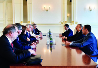 Президент Азербайджана Ильхам Алиев принял делегацию сенаторов Франции
