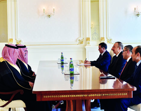 Президент Азербайджана Ильхам Алиев принял делегацию во главе с государственным министром Саудовской Аравии