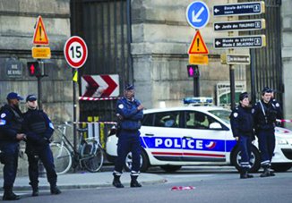 СМИ: «Полиция задержала второго подозреваемого в стрельбе в лицее во Франции»