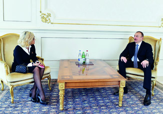 Президент Ильхам Алиев принял верительные грамоты новоназначенного посла Португалии в Азербайджане
