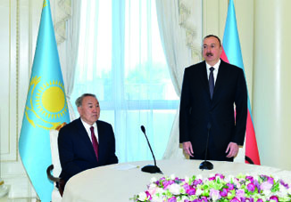 Президенту Казахстана Нурсултану Назарбаеву вручен орден «Гейдар Алиев»